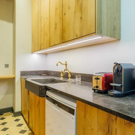Superb Near Notre-dame Cathedral - Mobility Lease * Paris