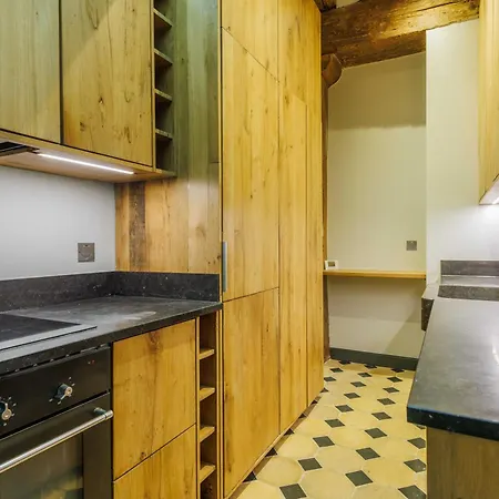 Superb Near Notre-dame Cathedral - Mobility Lease Appartamento