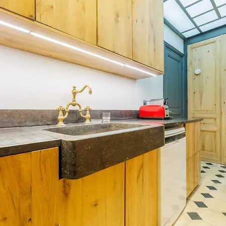 Superb Near Notre-dame Cathedral - Mobility Lease Parigi