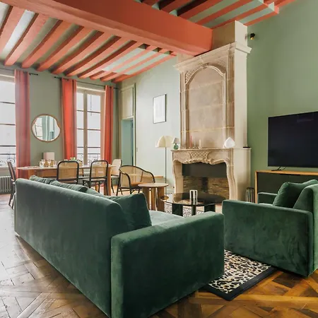 Superb Near Notre-dame Cathedral - Mobility Lease Parigi